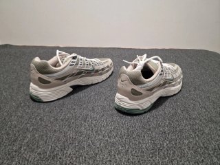 Zapatillas Nike P-6000 Verde y Plata