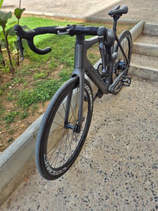 Orbea Gain M20 ebike carbono 2023 gris mate