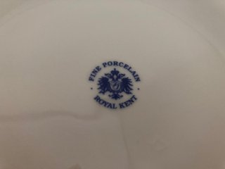 Sopera Royal Kent Porcelana Blanca y Dorada