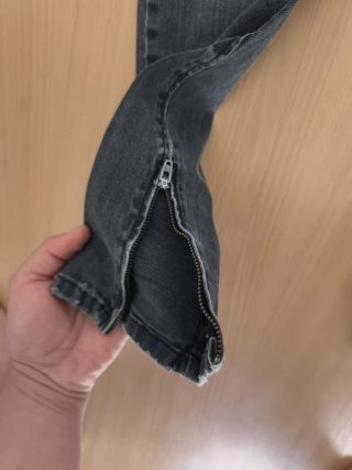 Vaqueros pitillo grises Massimo Dutti
