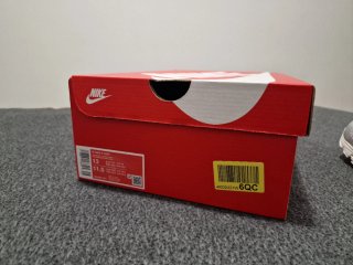 Zapatillas Nike P-6000 Blanco y Amarillo