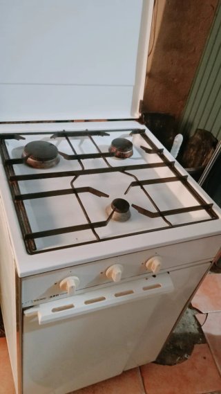 Cocina Vanguard Blanca y Plateada
