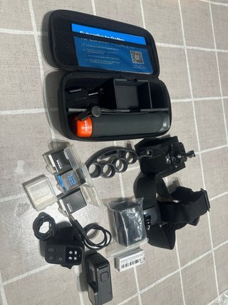 GoPro Hero 11 Seminueva Muy Equipada