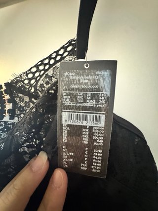 Body de encaje negro 90C