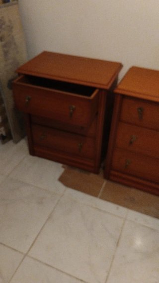 Mesitas de noche de madera (2)