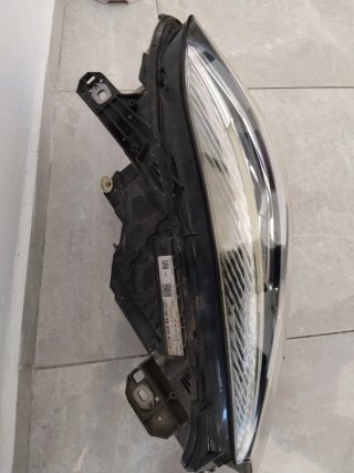 Faro Mercedes Clase A A200