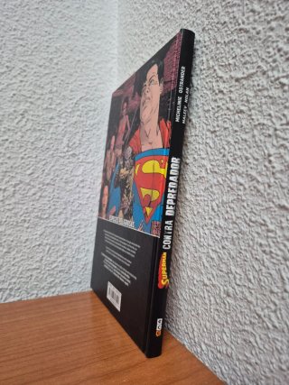 Superman contra Depredador