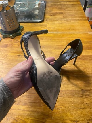 Zapatos de tacón Zara negros
