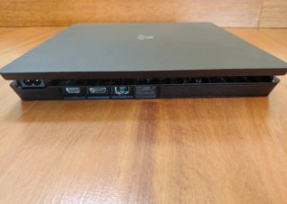 Ps4 slim 500gb +3 juegos