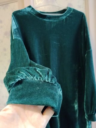 Vestido verde de terciopelo Primark