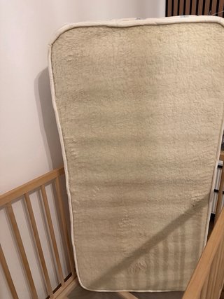 Cuna madera IKEA + colchón