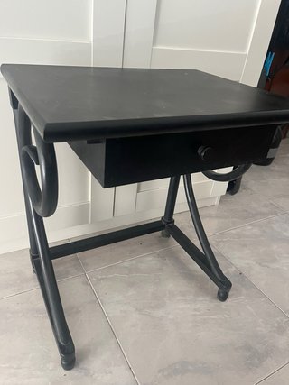 Toeletta nera con specchio e 2 tavolini