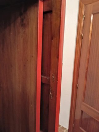 Mueble Oriental Madera Rojo