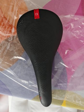 Sillín Bontrager Serano RXL