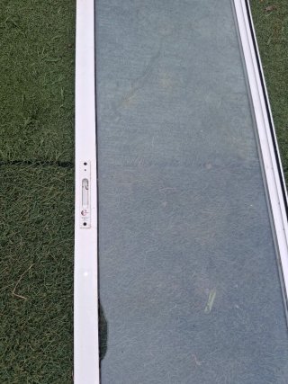 Ventana aluminio blanco226×120