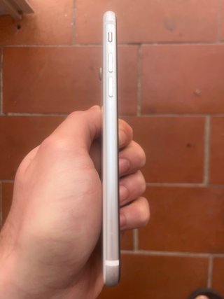 iPhone SE 2020