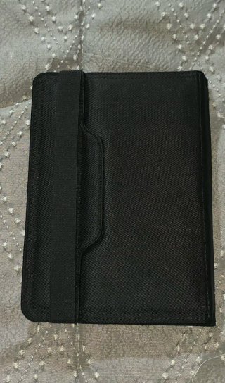 Custodia per tablet da 12 pollici nera con chiusura in gomma
