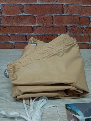 Toldo triangular impermeable 4x4x5.65m