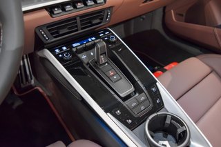 Porsche 911 Carrera Cabriolet 2026