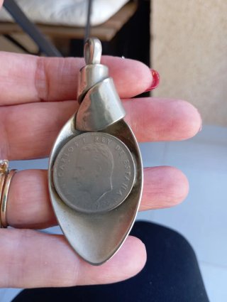Colgante artesanal moneda española Carlos I