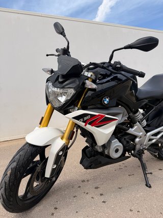 BMW G 310 R 2018 Negra/Blanca