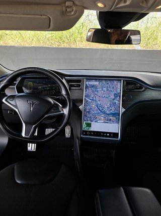 Tesla Model S (90) 2015