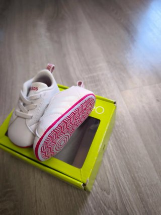 Zapatillas Adidas Bebé VS Advantage Crib Talla 16