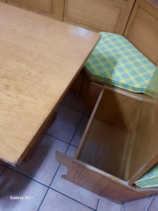 Mesa, banqueta y 3 taburetes madera