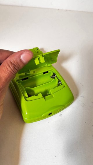 Game Boy Color Kiwi Green 1998 + Street Fighte