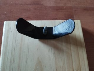 Jamonera de madera y hierro