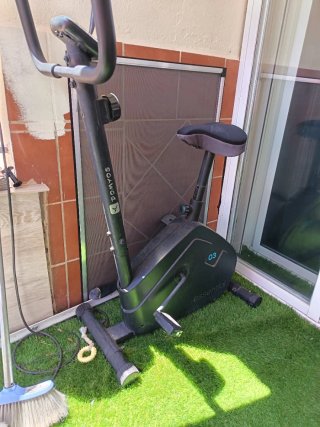 Bicicleta Estática Negra