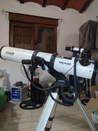 Telescopio Meade Digital Series DS-114 completo