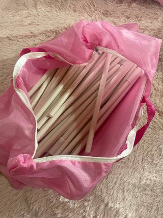 Casa de juegos para niñas, tipy tela rosa.