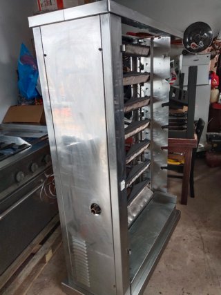Asador de pollos 6 espadas