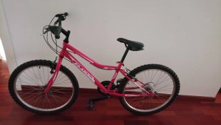 Bicicleta niña rosa B pro montaña
