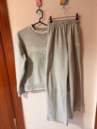 Chándal Reebok Gris