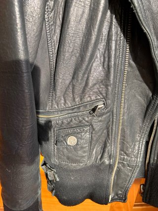 Cazadora cuero negra Talla M Hombre / L Mujer