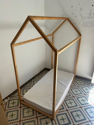 Cama Montessori 140x70,colchon, cubre+sabana incl.