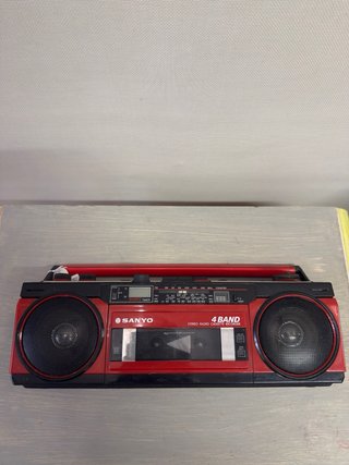 Sanyo Boombox Radio Cassette 4 Band Vintage