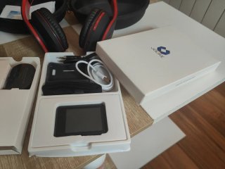 2 auriculares inhalambricos + mp4