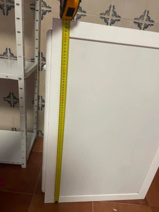 Mueble de pila de aluminio blanco