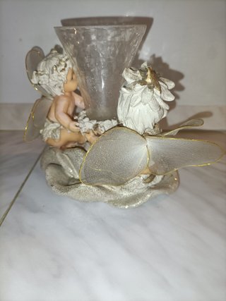 Angioletti con vaso decorativo