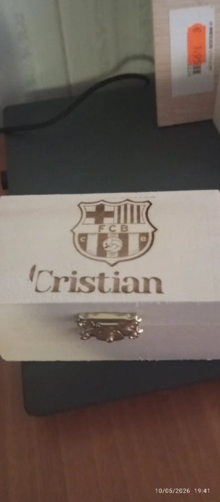 Caja de madera personalizada FCB Cristian