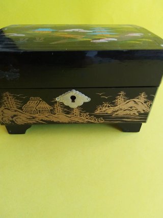 Caja de música bailarina japonesa