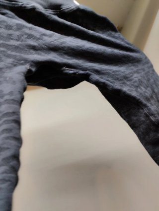 Leggings neri con fantasia