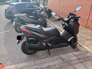 Yamaha Xmax 300 Negra/Gris