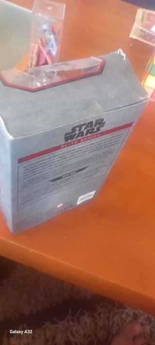 Star Wars Elite Series Kylo Ren Figura Metal