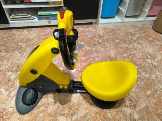 Coche simulador infantil Renault Sport.
