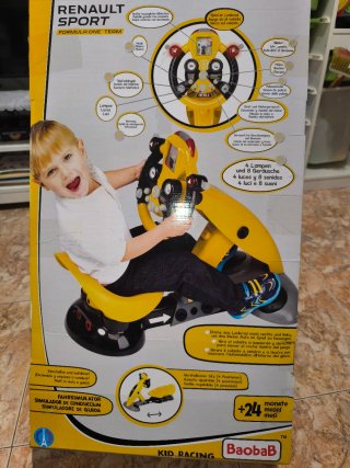 Coche simulador infantil Renault Sport.