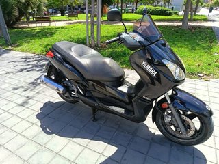Yamaha Xmax 125 Negra